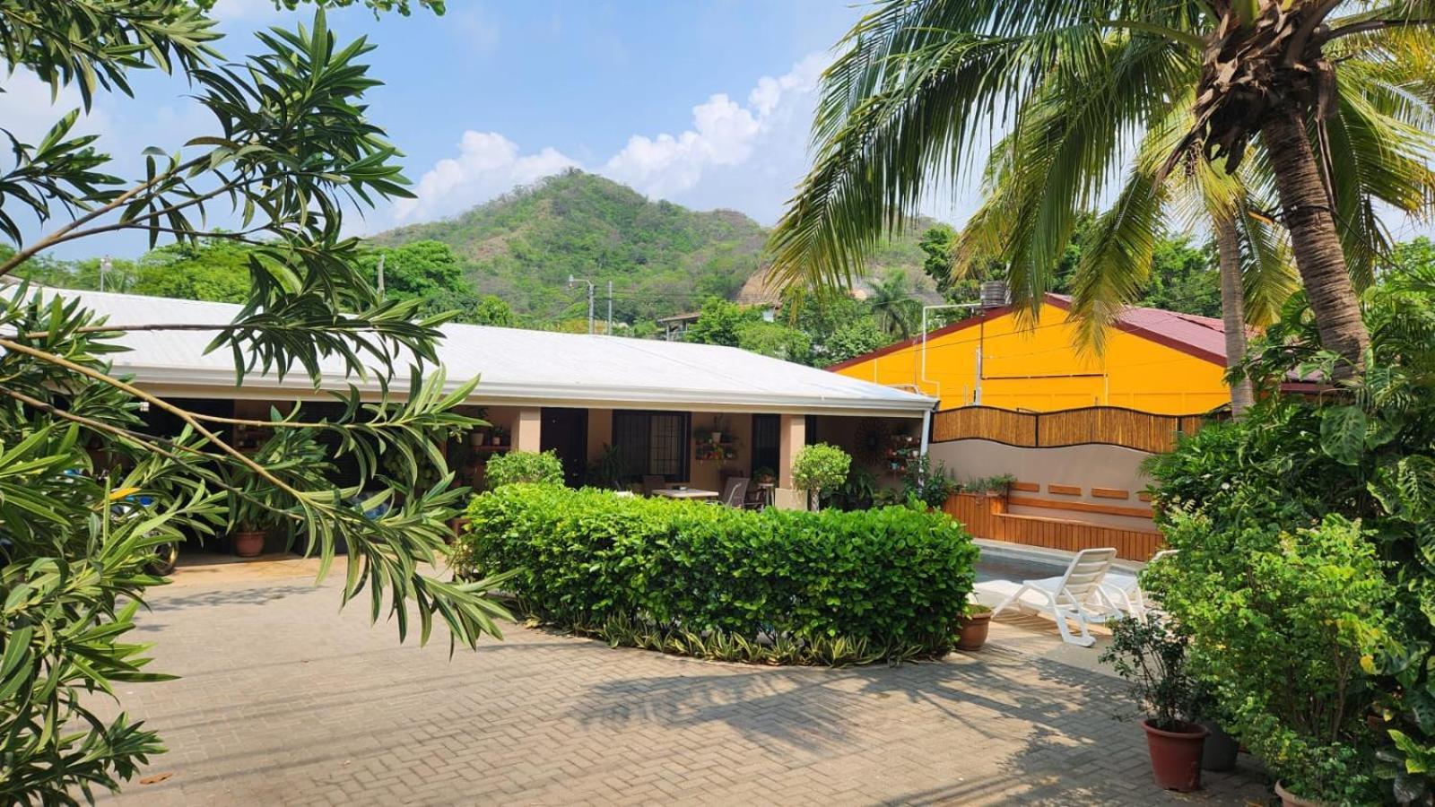 Guest House Playa Flamingo Ngoại thất bức ảnh