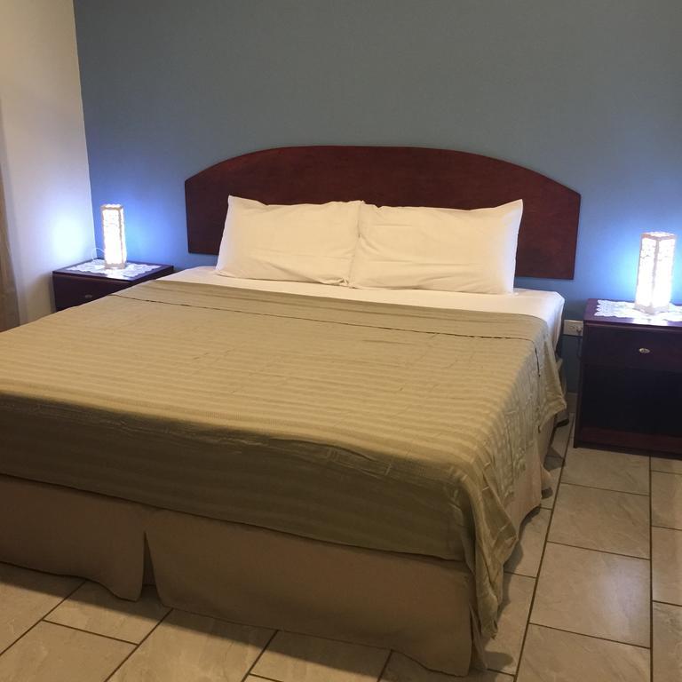 Guest House Playa Flamingo Ngoại thất bức ảnh